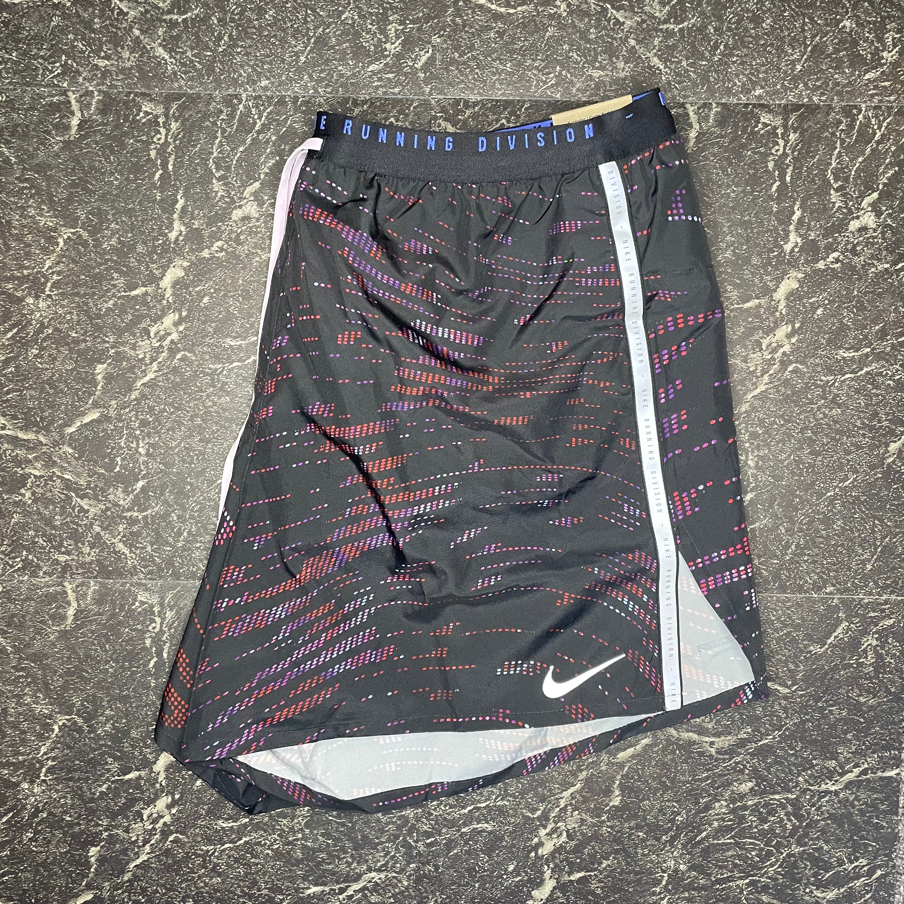 Nike Run Division UV Mens 5” Shorts