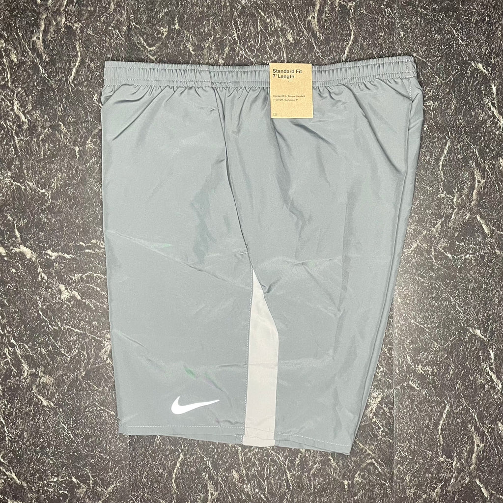 Nike Challenger 7" Shorts - Grey