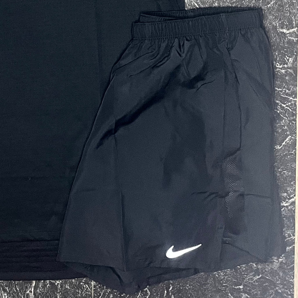 Nike Challenger 5" Shorts - Black